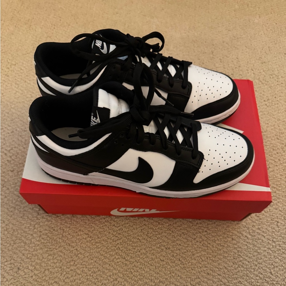 SOLD Nike Black and White Sneakers